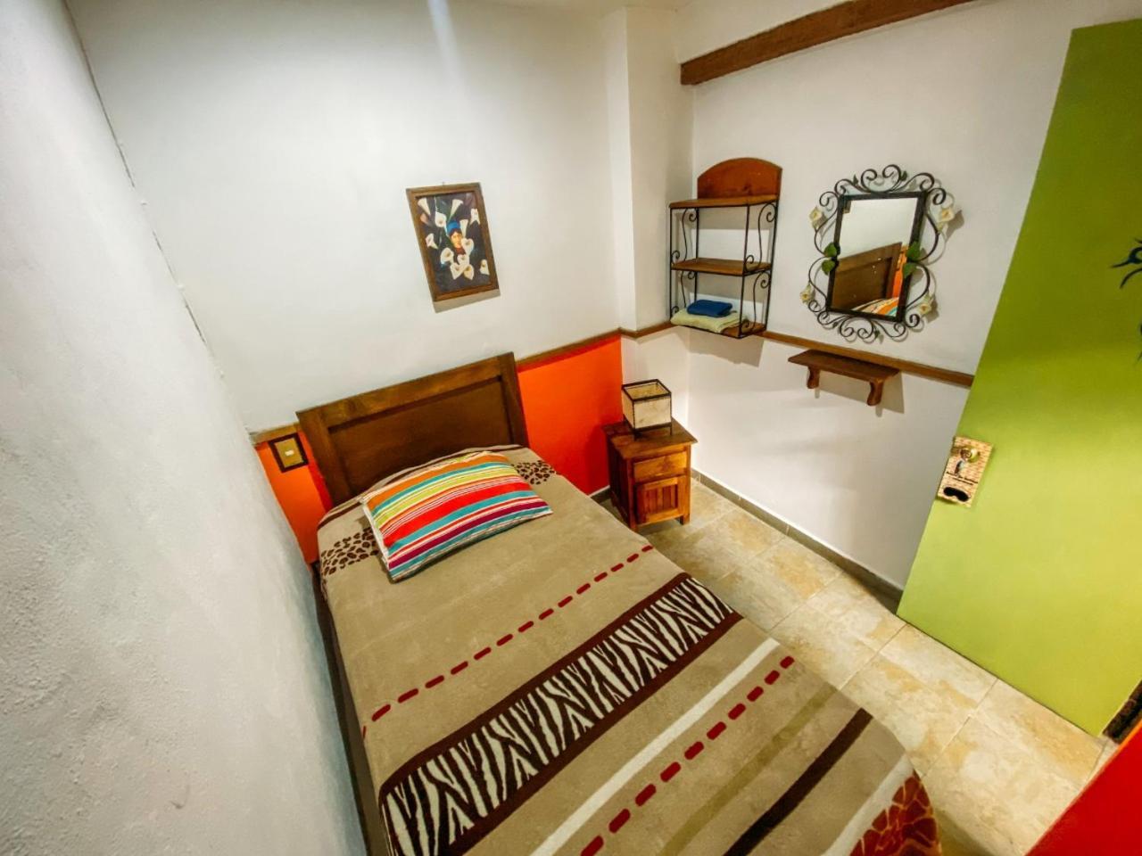 Hospedaje Del Campanero 19 Guanajuato Szoba fotó
